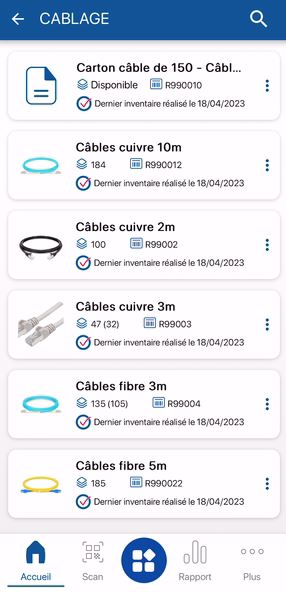 PME réaliser un inventaire de stock sur un téléphone grâce à l'application de gestion de stock en ligne K inventory